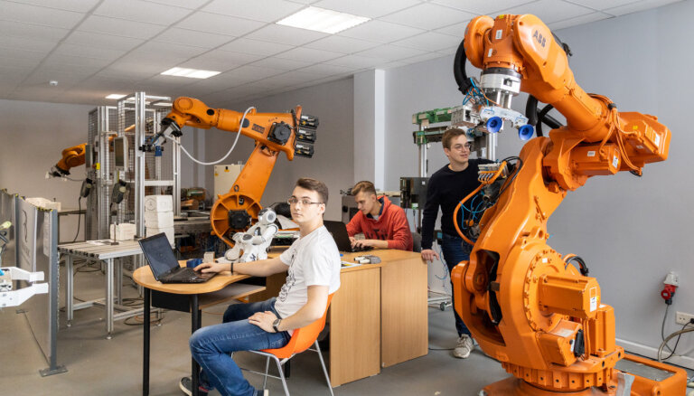 TSI приглашает подавать заявки на полностью оплаченное обучение по программе "Робототехника"