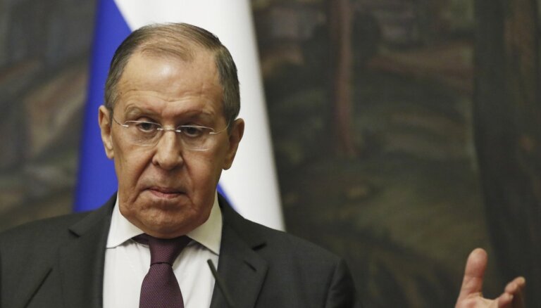 Лавров отрицает планы России напасть на Украину
