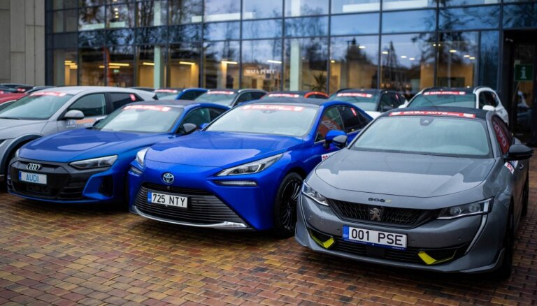 Pērn Latvijā realizēts par 8% vairāk jaunu auto; tirgus līderis – 'Toyota'