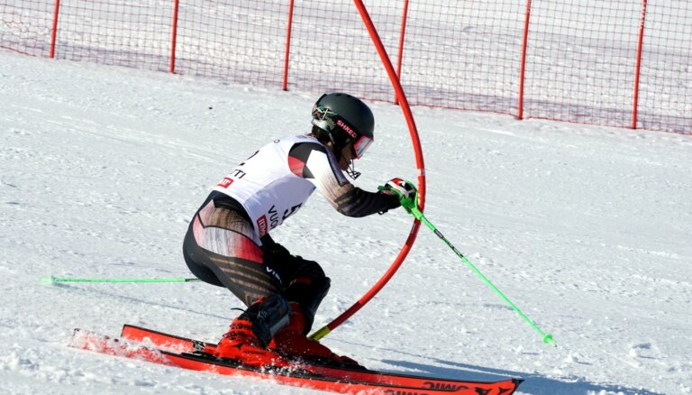 Eiropas Jaunatnes olimpiāde: Kalnu slēpotājs Gulbis izcīna 21. vietu, biatlonistei Šahno 27.vieta