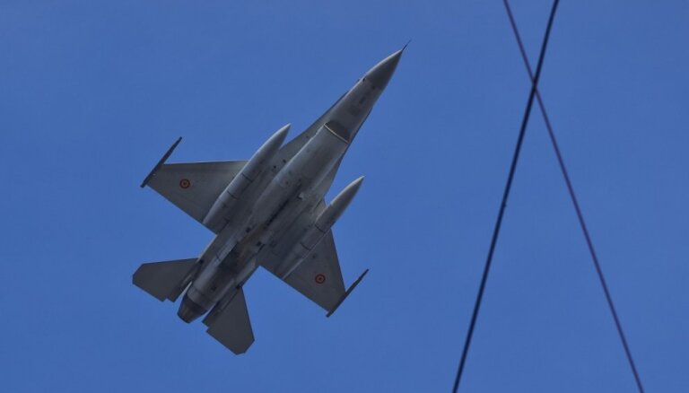 ASV lūko paātrināt jauno F-16 piegādi Taivānai