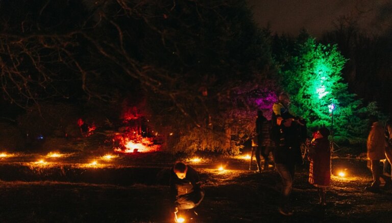 25 и 26 декабря Ботанический сад в Саласпилсе превратится в Лес свечей