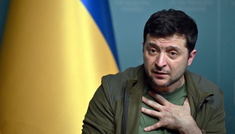 Ukrainā apšaudīti civilie objekti, atsisti 16 uzbrukumi; Zelenskis rosina pagarināt karastāvokli