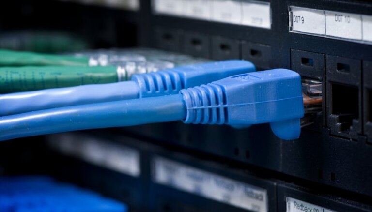 Elektronisko sakaru operatoriem samazina platjoslas optiskā tīkla nomas tarifus