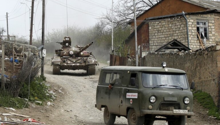 Война в Карабахе: Азербайджанские войска вошли в Агдамский район Карабаха