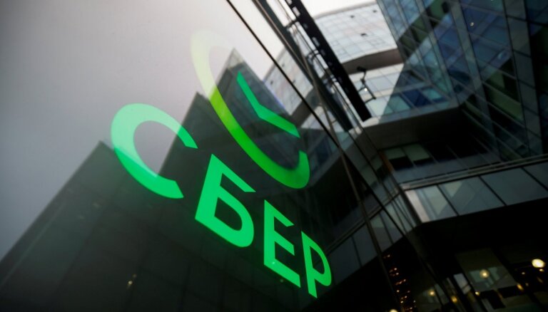 ES apstiprina Krievijas zelta embargo, iesaldē 'Sberbank' aktīvus