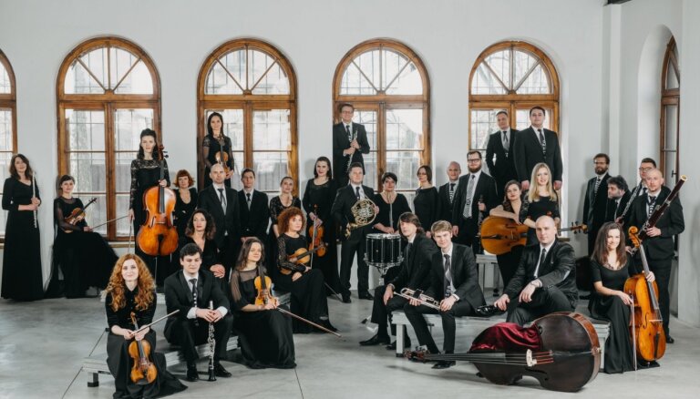 'Sinfonietta Rīga' saspēlēsies ar vācu vijolnieku Florianu Dondereru