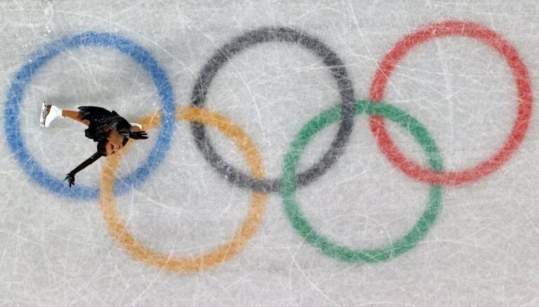 Pekinas olimpisko spēļu daiļslidošanas rezultāti sievietēm pēc īsās programmas (15.02.2022.)