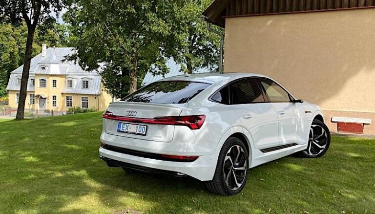 Немецкий ответ Tesla 3: обзор Audi e-Tron 55 quattro