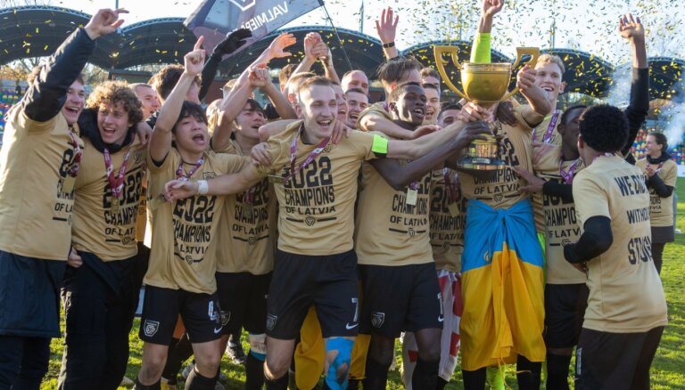 'Valmiera FC' pirmo reizi kļūst par Latvijas čempioniem futbolā