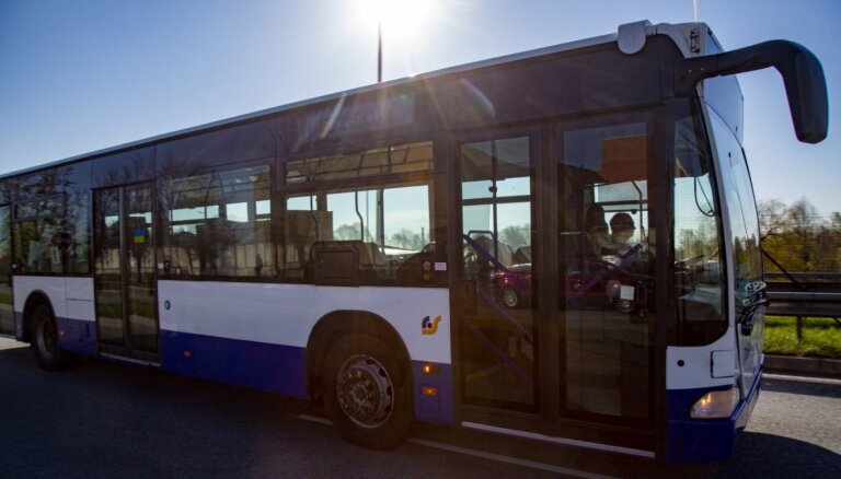 Rīga dāvinās Kijivai desmit autobusus; aicina piedalīties ziedošanas akcijā