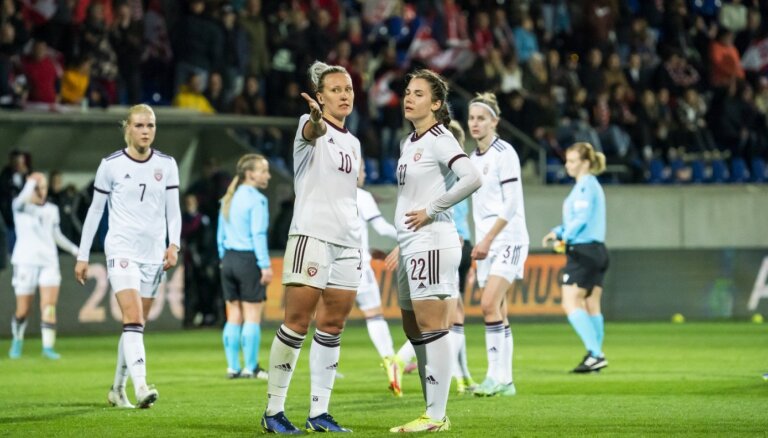 Latvijas sieviešu futbola izlase Jāņos uzņems Luksemburgas vienību
