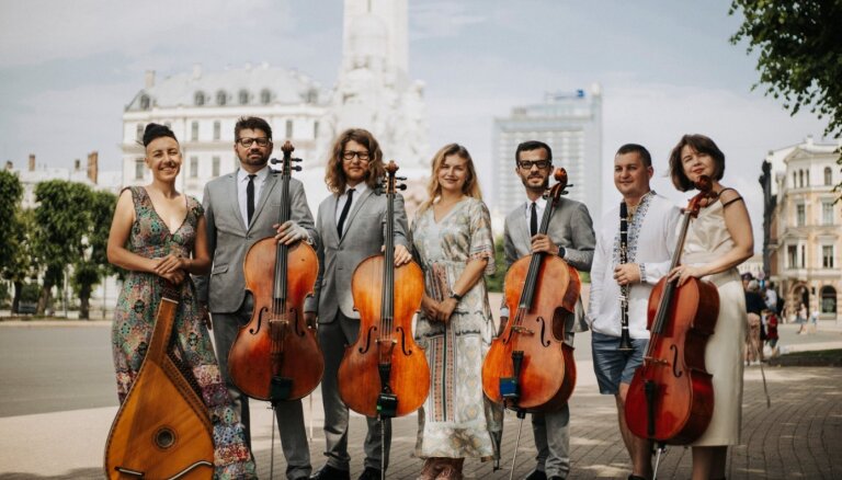 Melo-M и украинские музыканты дадут бесплатные концерты у Памятника Свободы
