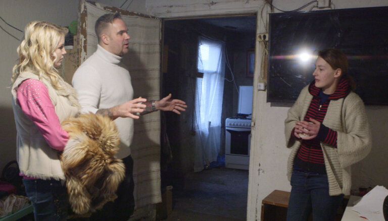 Video: Ģimeņu attiecību šovā mammu nepatīkami pārsteidz Kivičs un Skulme vannā