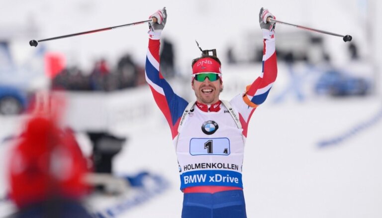 Latvijas biatlonistiem pēdējā vieta pasaules čempionāta stafetē; triumfē Norvēģija