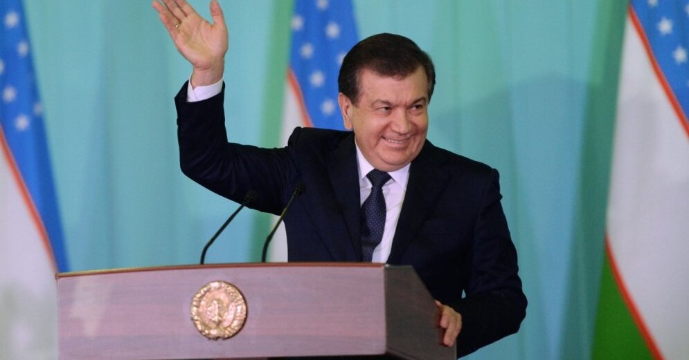 Глава Узбекистана ввел режим ЧП в Каракалпакии после массовых протестов и стычек с полицией