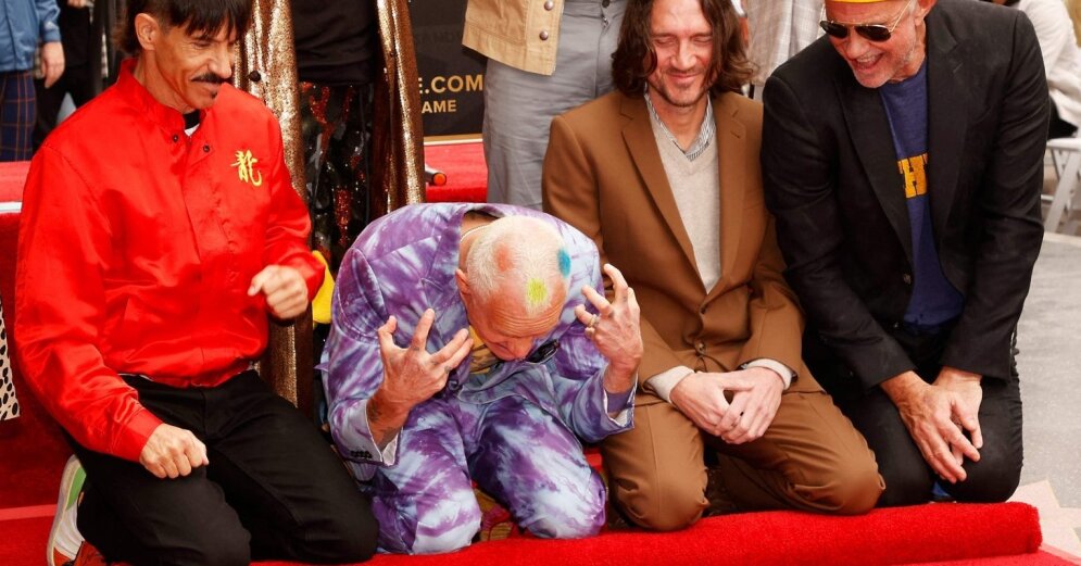 ‘Red Hot Chili Peppers’ releases a new album and hits the star in the Alley of Fame