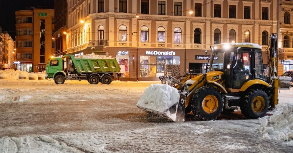 Due to snow removal, parking on several streets in Riga will be restricted