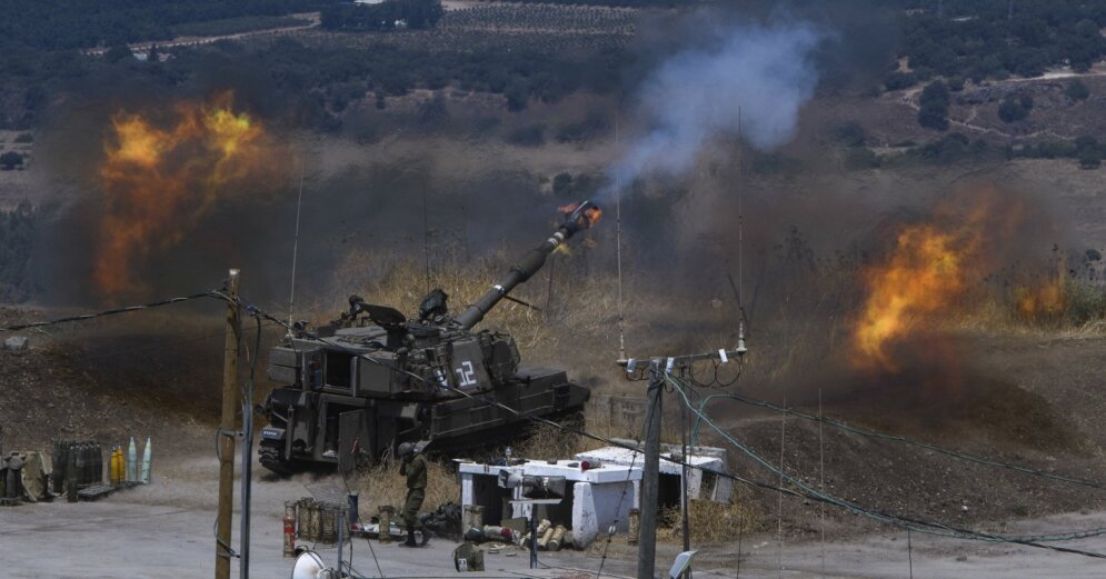 Israel fired on artillery at Lebanon in response to rocket fire