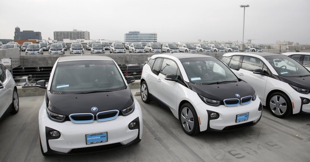 Los Angeles police are getting rid of recently purchased BMW i3 electric cars