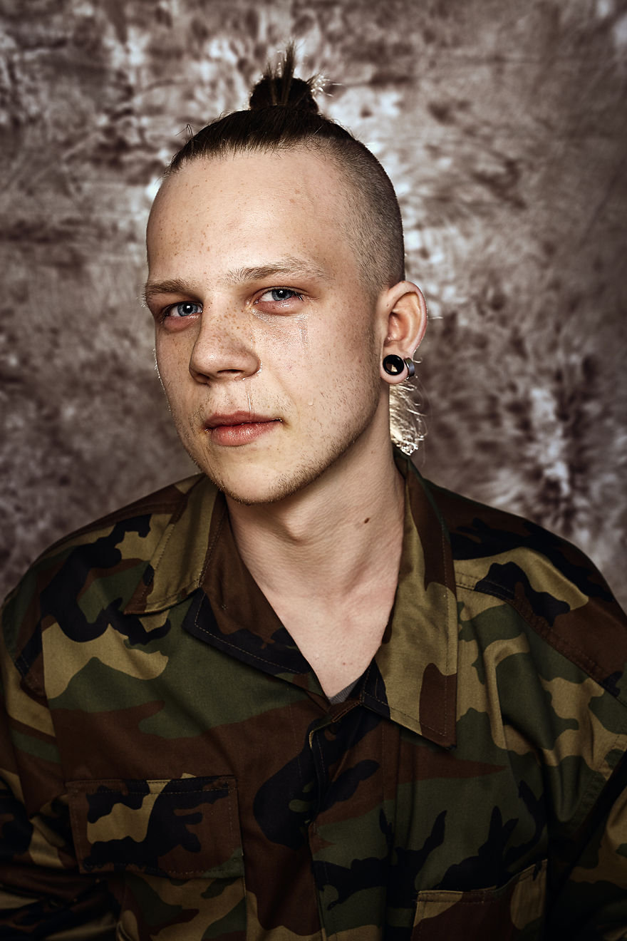 Фотопроект: что чувствуют обычные литовские парни, которых внезапно призвали в армию